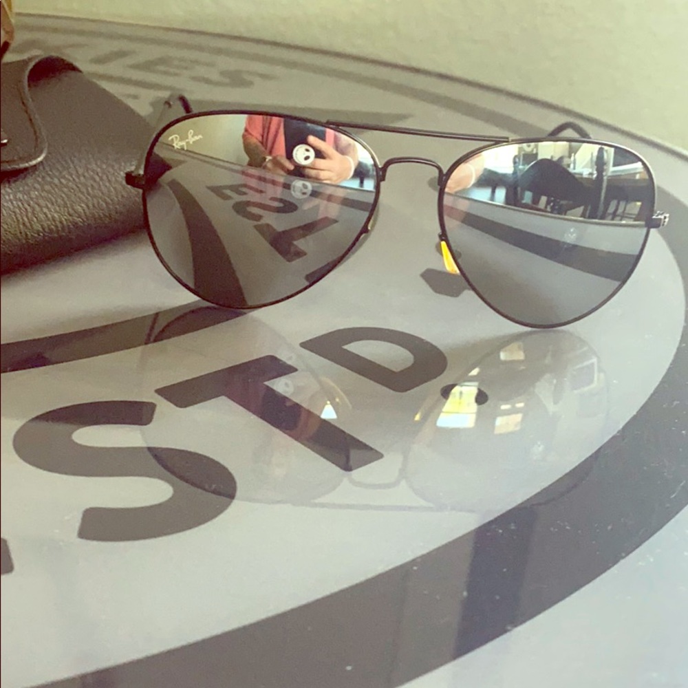 Ray Bans Reflective black sunglasses! Like new!